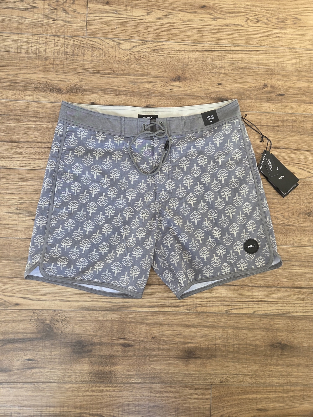 RVCA Men's Gray Floral Patterned Board Shorts Size 32